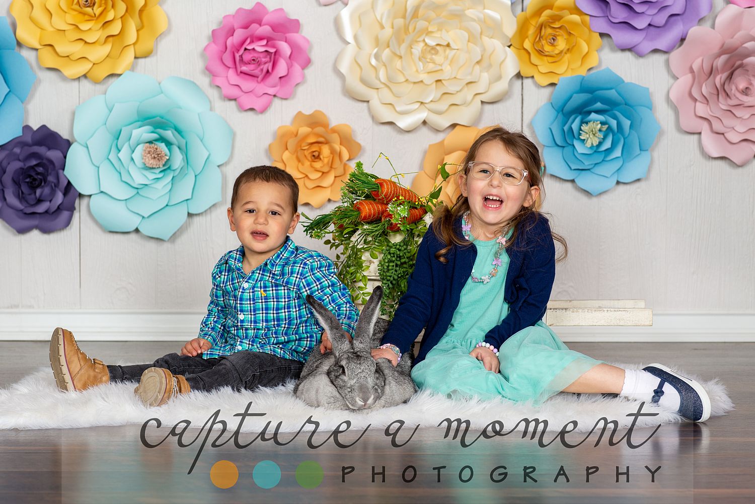 Easter and Spring Mini Sessions are Back!